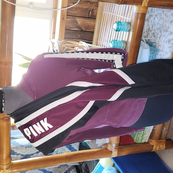PINK BY VICTORIA SECRET HOODIE And leggings - Picture 7 of 9